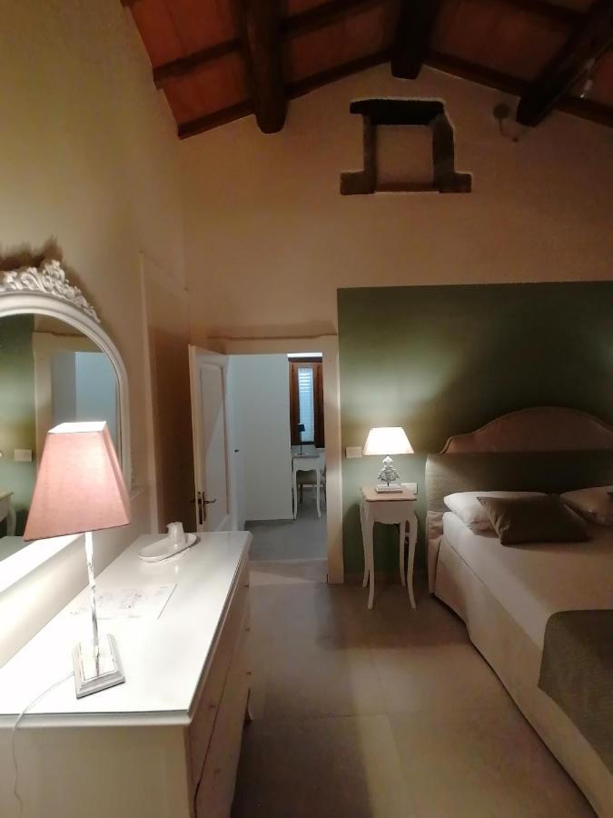 Bed and Breakfast Dimo' Re Farnese Exterior foto
