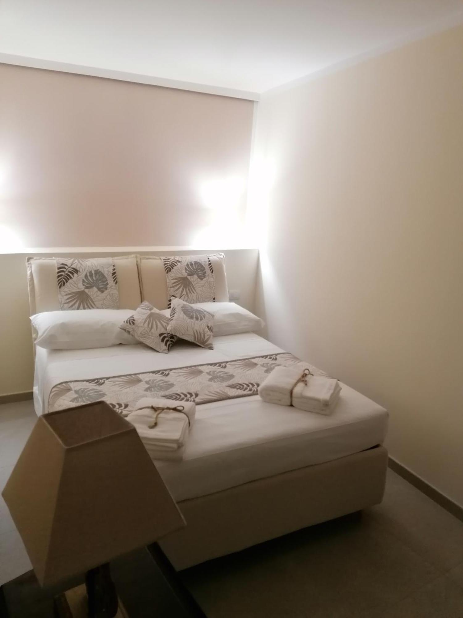 Bed and Breakfast Dimo' Re Farnese Exterior foto